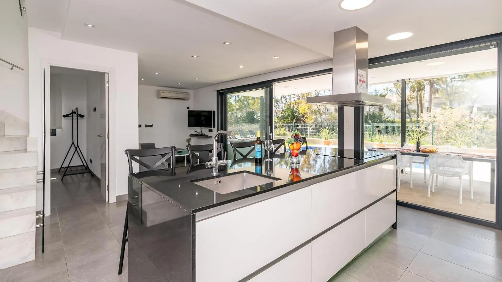 Beach Villa Cosins 1 Mel By Sealand Villas Alcudia   Alcudia (Mallorca)
